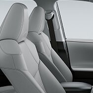 https://www.toyota.com.br/wp-content/uploads/2019/05/tyt_gallery_image_11_112043_RAV-2019-galeria-int-full-08-DSK_w1440h448px.jpg